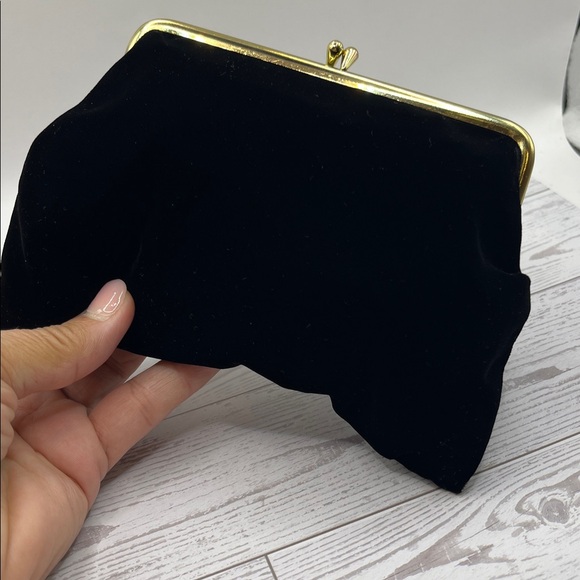 Black Velvet Floral Embroidered Clutch Vintage Gold Satin Lining - Picture 7 of 10